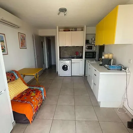 Joli T2 Bis Climatise Proche Apartamento