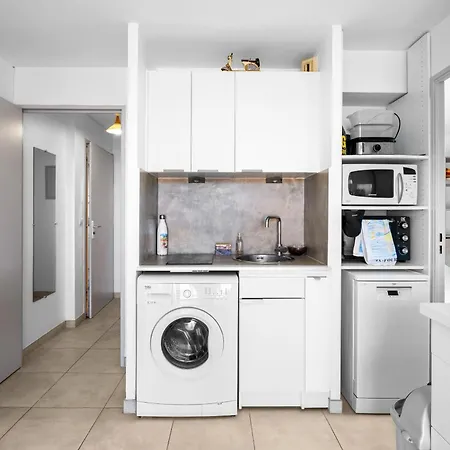 Joli T2 Bis Climatise Proche Apartmán *
